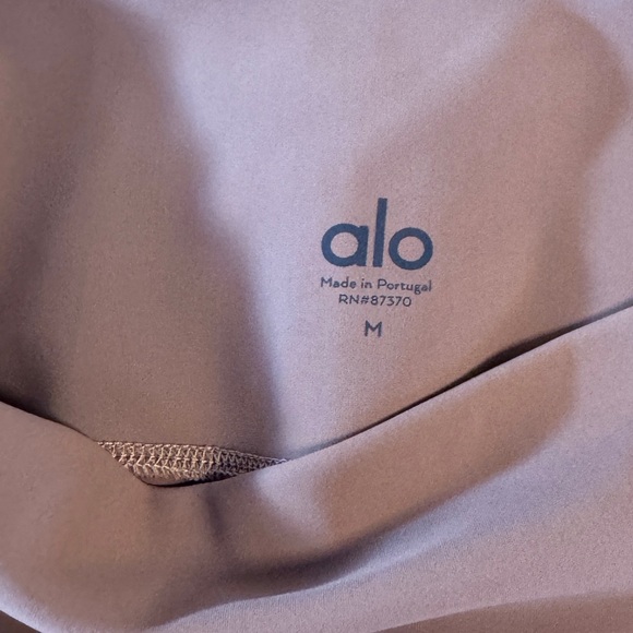 Alo size medium - Picture 7 of 7